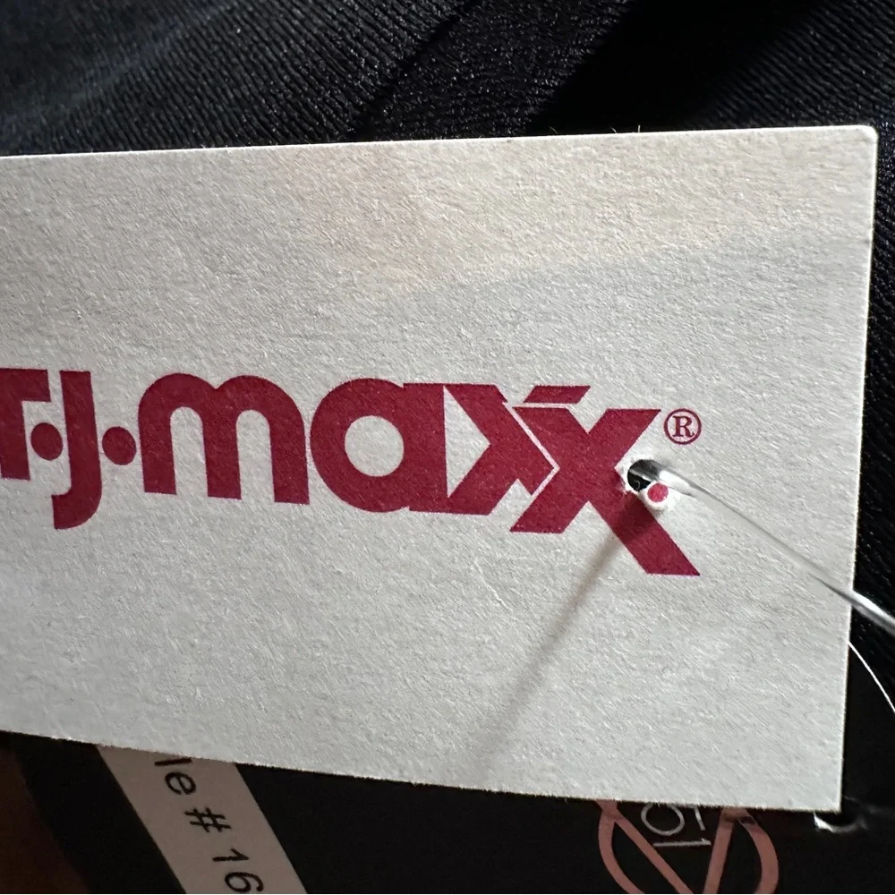 T.J.Maxx Elegant Black Trousers 32” waist‎ NWT